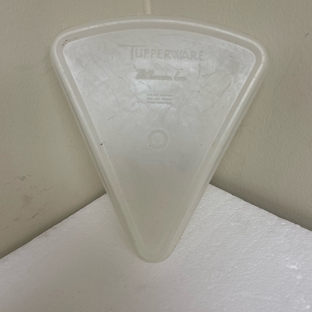 Vintage Tupperware Pie Slice Keeper Millionaire Line 269-4 And Lid